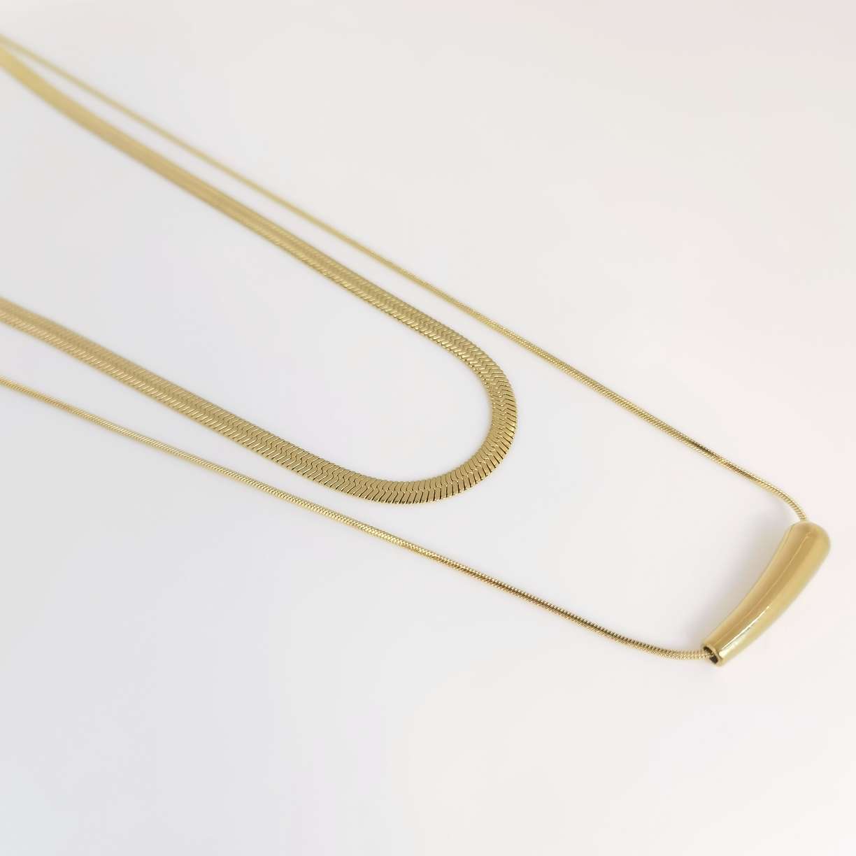 Women's fashionable titanium steel double-layered knife chain hanging necklace, stainless steel color preservation Korean-style jewelry detail image 4