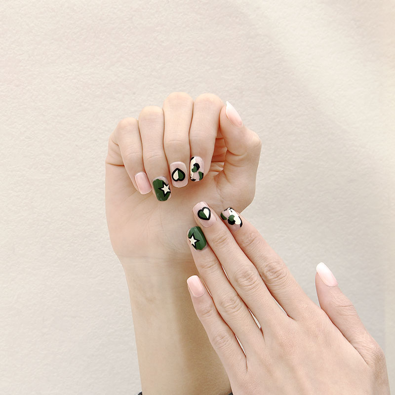 The new 24-piece wearable nail sticker with a heart star, a best-selling product from Japan and South Korea, is sold directly by the domestic manufacturer Specification image