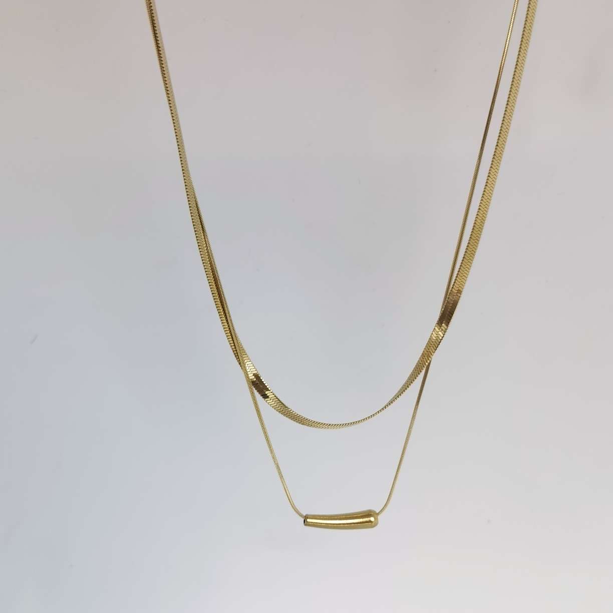 Women's fashionable titanium steel double-layered knife chain hanging necklace, stainless steel color preservation Korean-style jewelry detail image 2