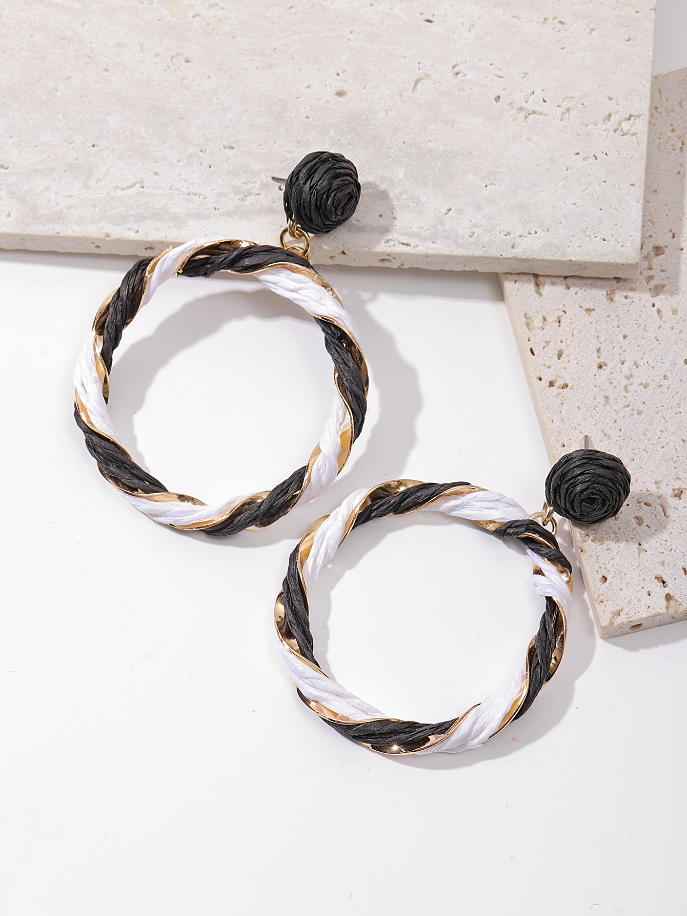 New European and American Lafite grass fashionable, simple, elegant and exaggerated round woven women's earrings details Picture