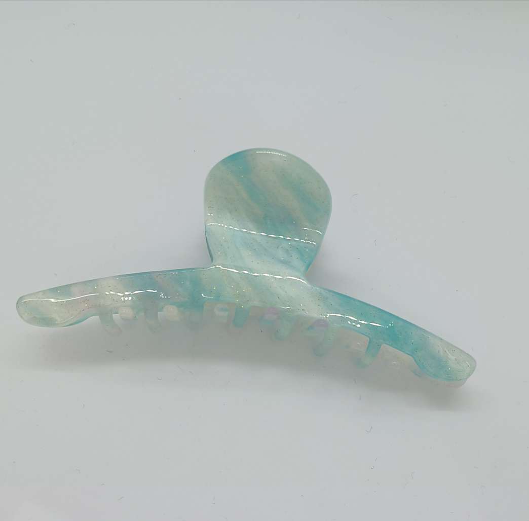 Factory direct sales of high-end acrylic acetic acid hair clips. Customized based on samples detail image 7