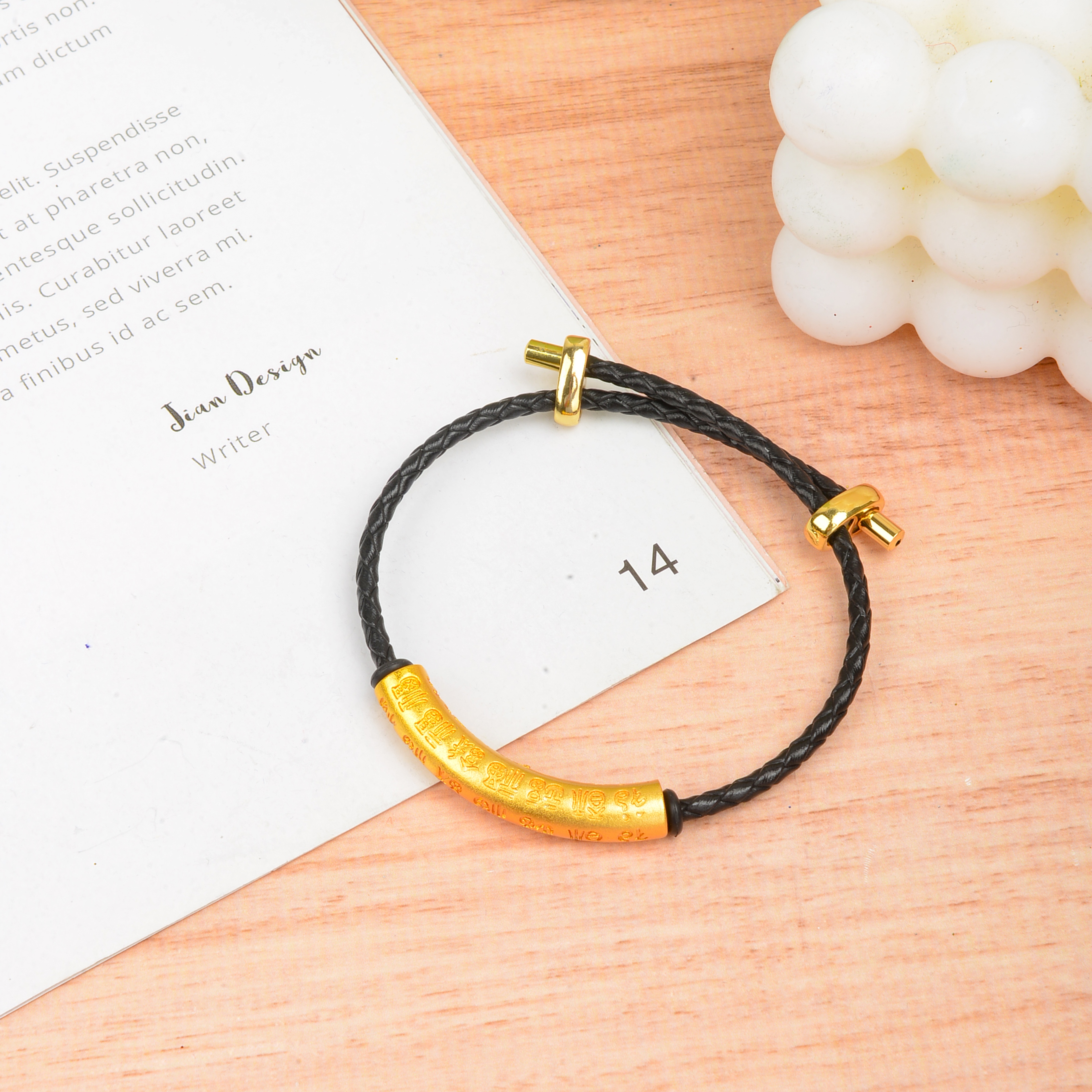 Manufacturers Direct Sales Bracelet Light Luxury Design Unique Beauty