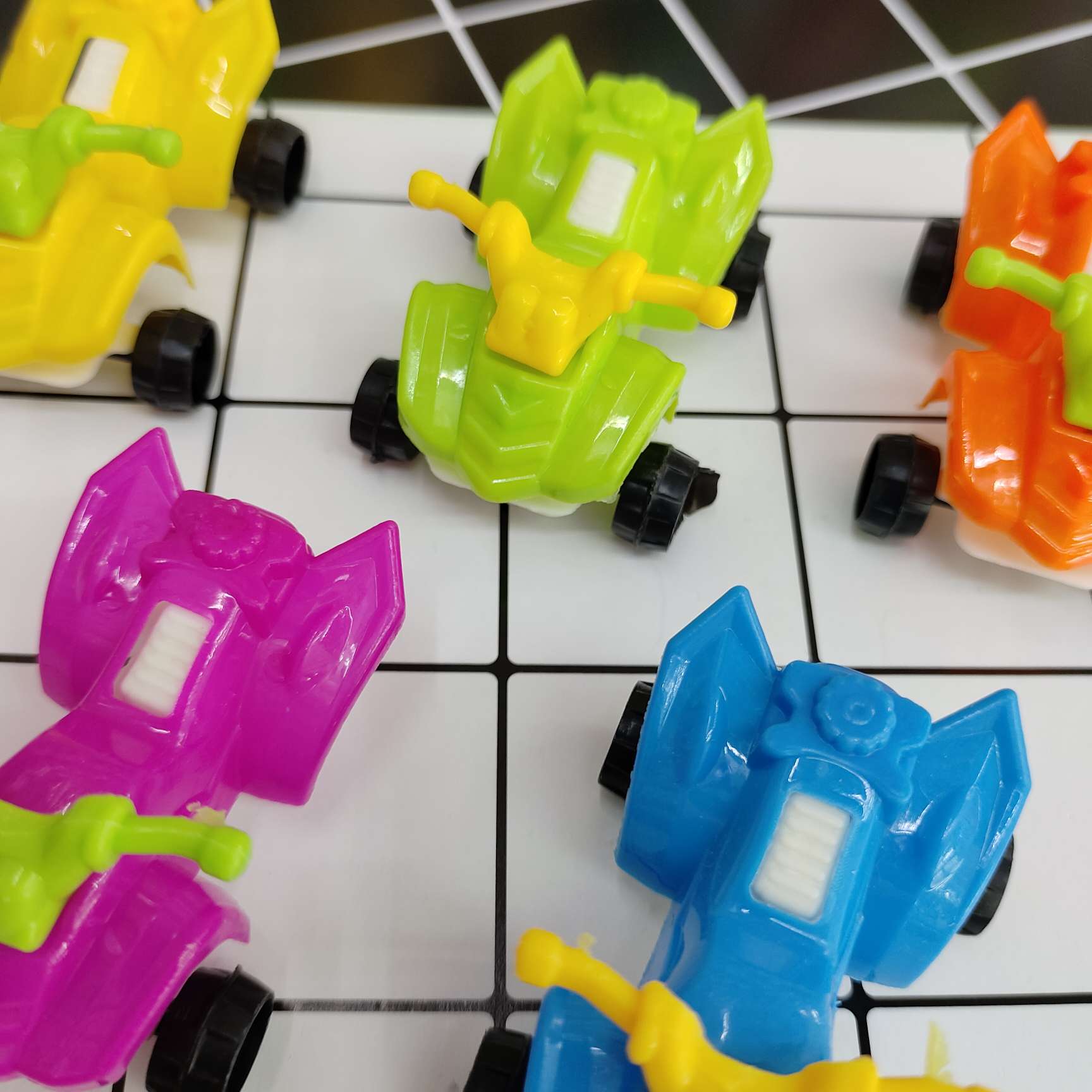 热销款滑行沙滩车幼儿活动运动挂板配件扭蛋赠品厂家直销批发详情图3