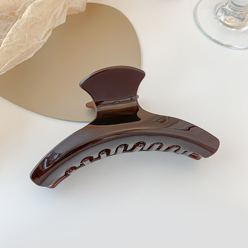 Brown Korean-style hair clip hanger, shark clip, acetic acid tortoiseshell leopard print grab clip, large arc-shaped simple back head hair clip Item Picture