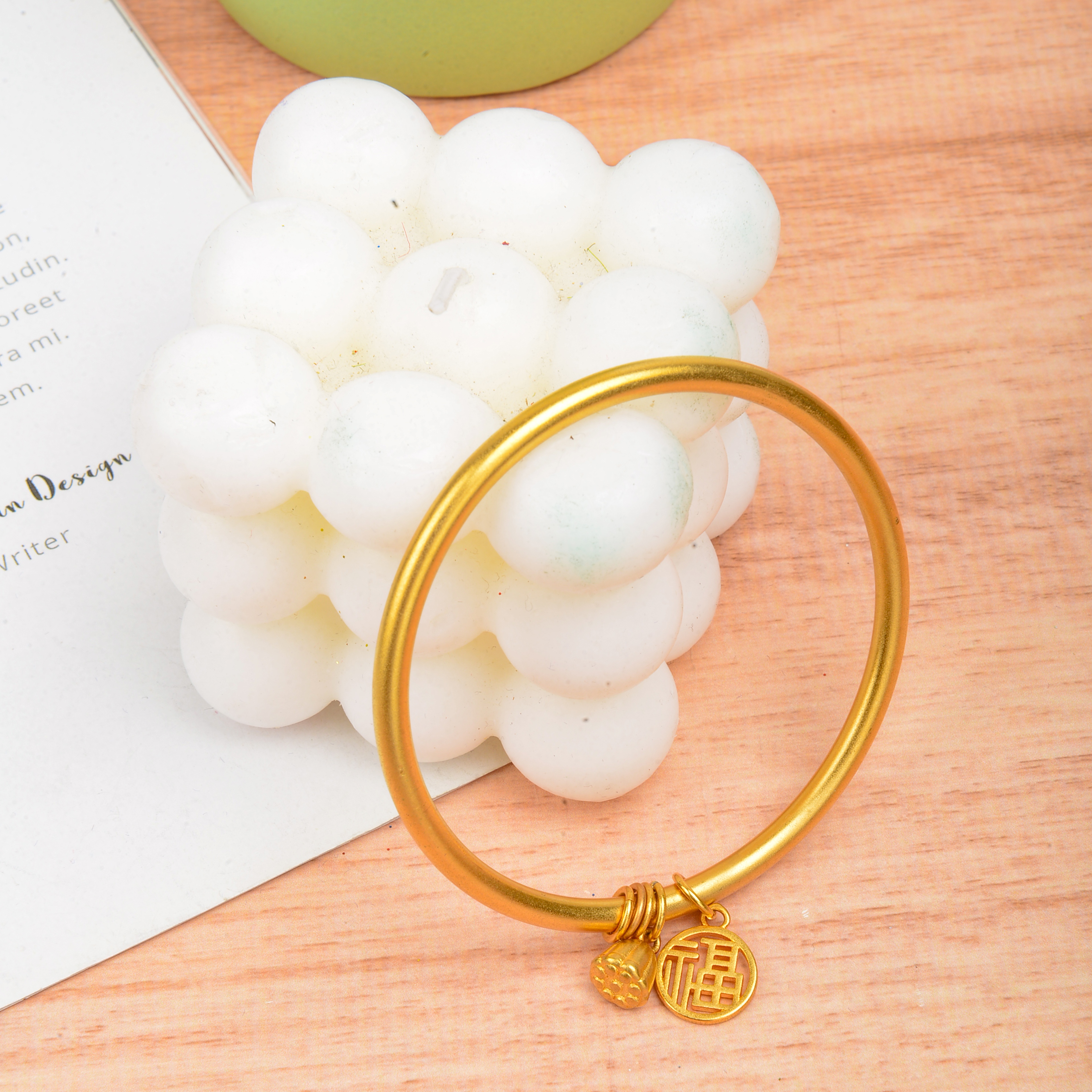 Manufacturers Direct Sales Bracelet Light Luxury Design Unique Beauty Simple Ins Comfortable Light Luxury Exquisite