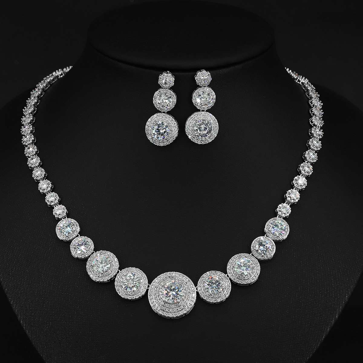 European and American bride necklace set, fashionable and versatile, full diamond zircon dress accessories, fashionable jewelry, banquet detail image 5