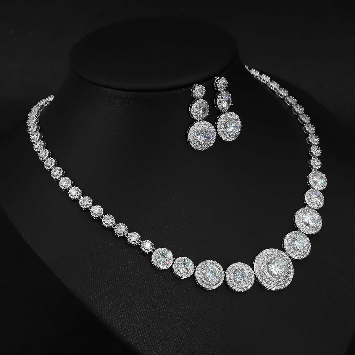 European and American bride necklace set, fashionable and versatile, full diamond zircon dress accessories, fashionable jewelry, banquet detail image 6