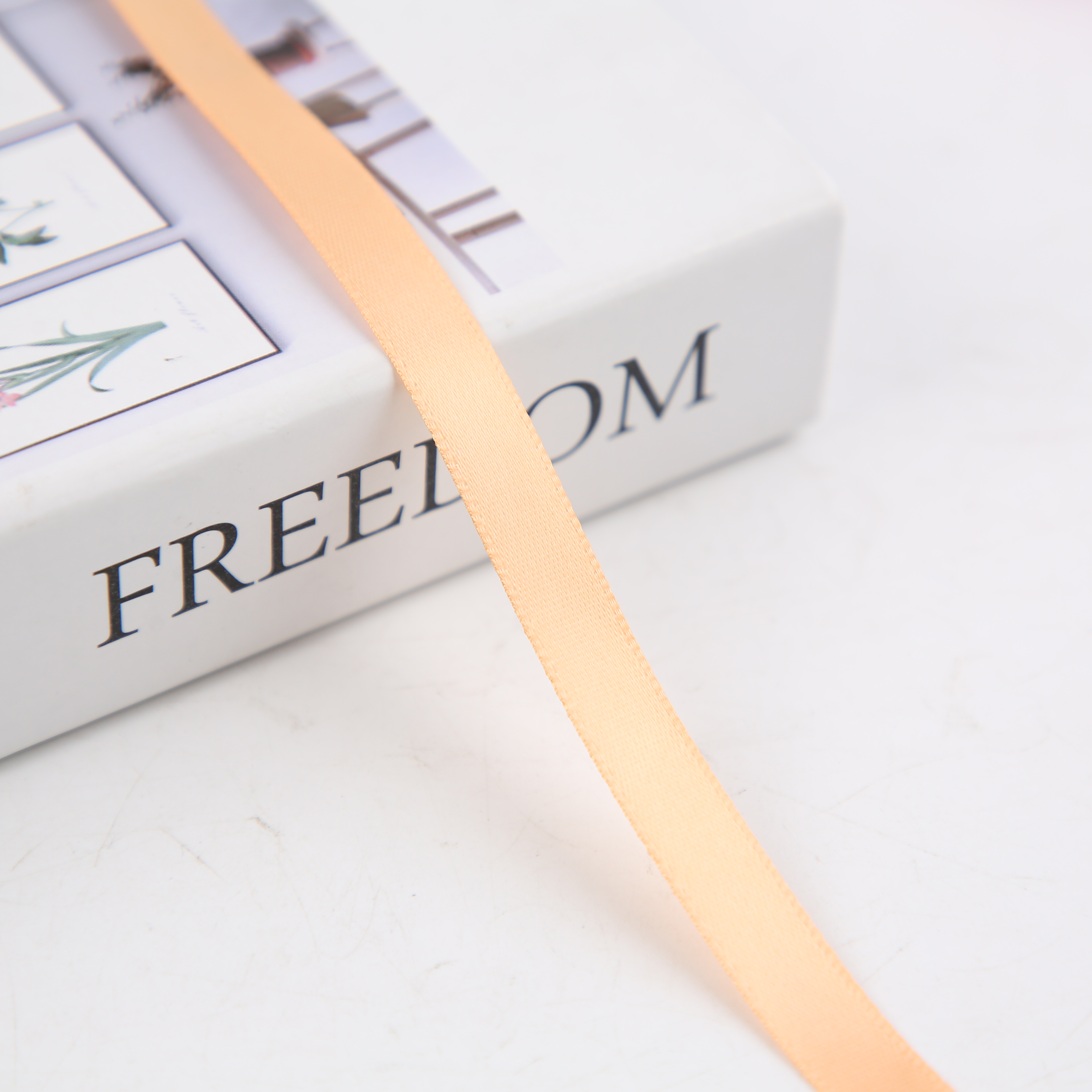 Ribbon Colored Ribbon Decoration Cake Gift Wrap Ribbon Ribbon Ribbon Ribbon Ribbon Ribbon Flower Ribbon Manufacturers Direct Supply Application Scenario