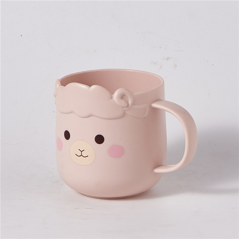 M04-7025 Sheep Mouthwash Cup, baby handle mouthwash cup, cute home parent-child Brushing cup, durable plastic water cup Application Scenario