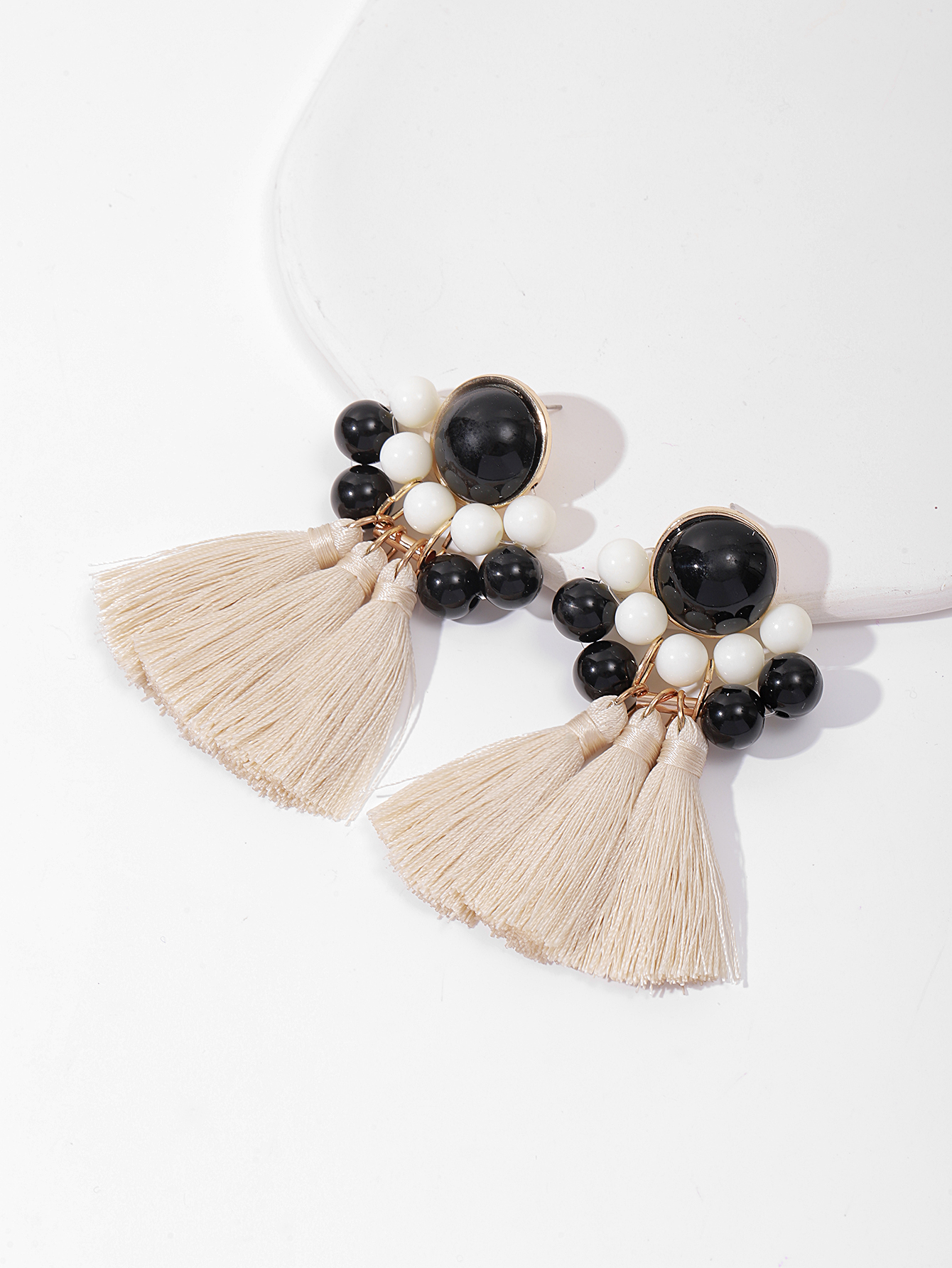 European and American fashion exaggerated tassel Bohemian ethnic style retro resin woven beaded long women's earrings Specification image