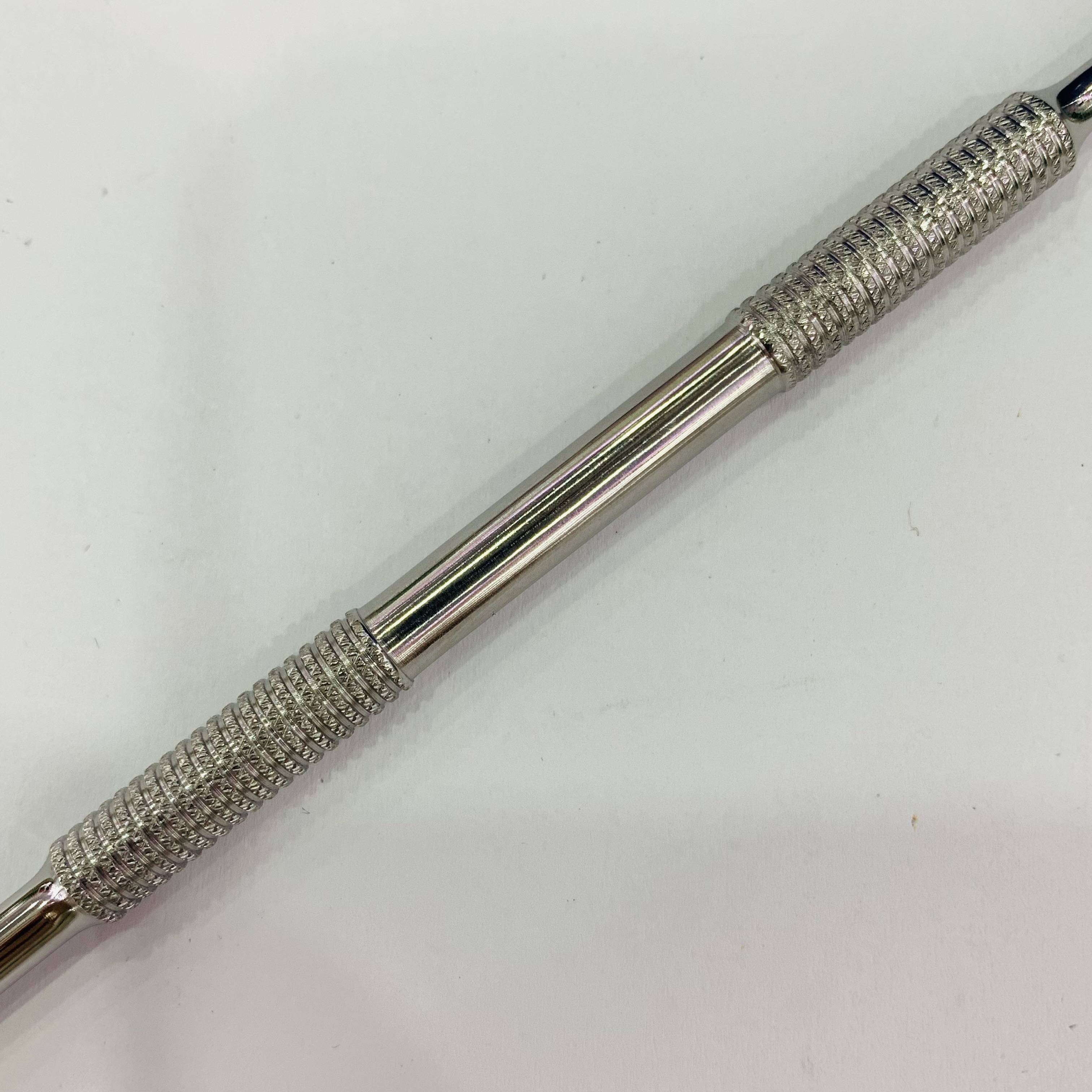 Es7 Steel Pusher, Stainless Steel, Exfoliating Nail Polish Remover, Double-Head Exfoliating Nail Tool Application Scenario