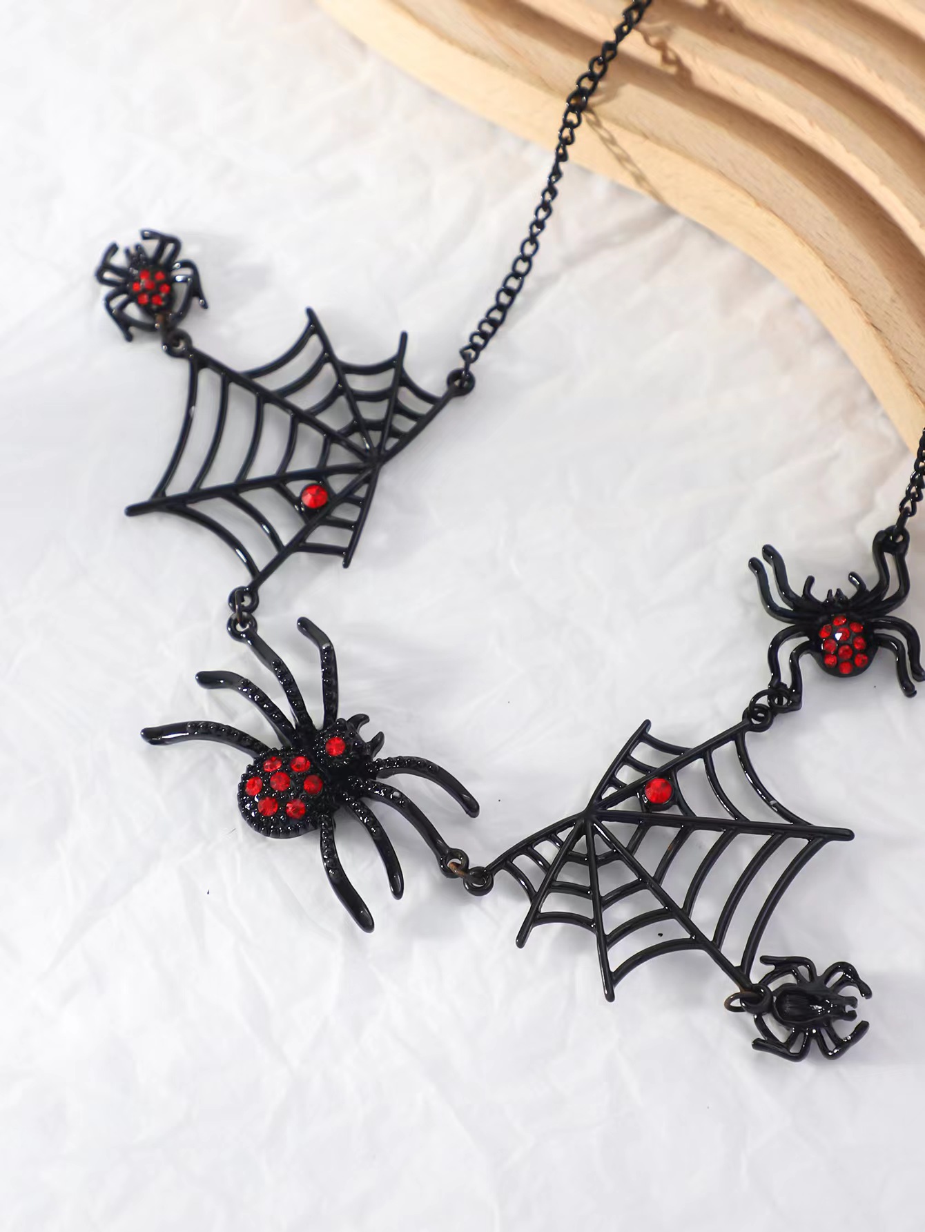 Halloween Special! European And American Wind Spider Decoration, Value Price, Do Not Buy You Will Definitely Regret! Flash Sale, Gift Surprise!