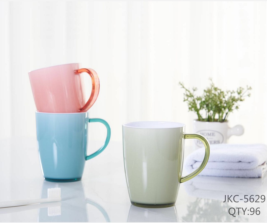 W52-JKC-5629 Toothbrush cup, washbasin cup, bathroom mouthwash cup, plastic simple large toothbrush cup with handle details Picture
