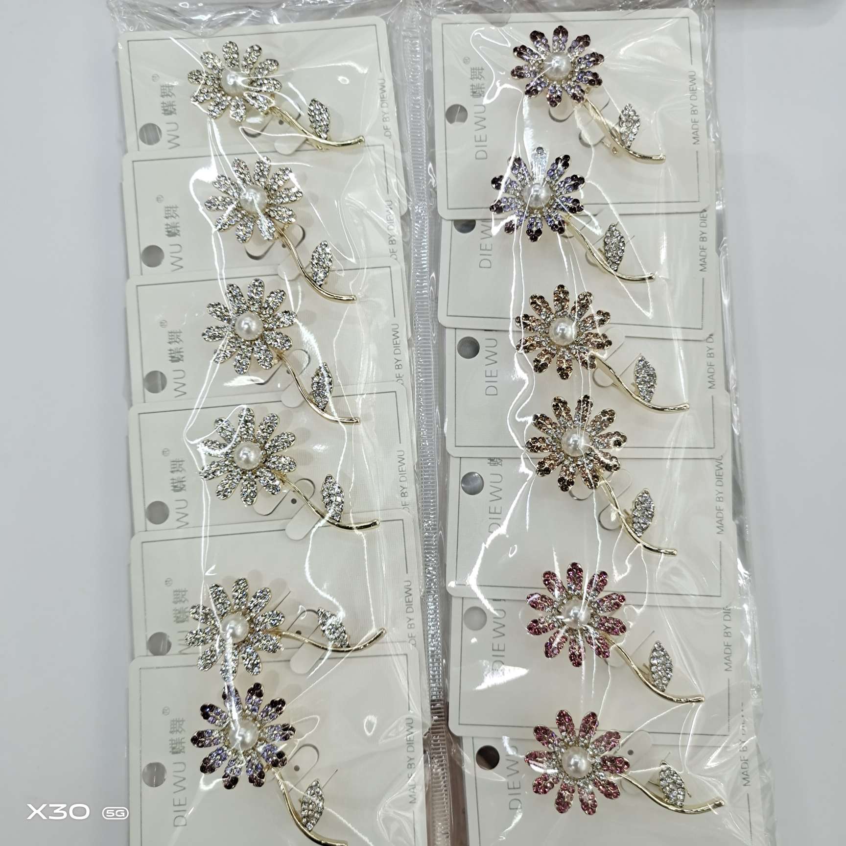 Brooch New Style Twelve To A Dozen