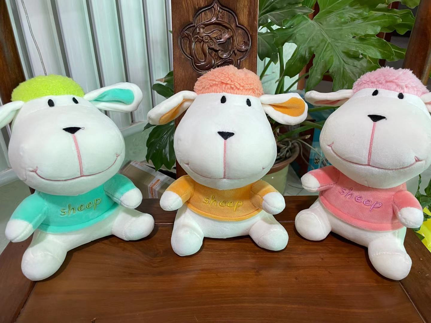 Lindo sentado pequeño tigre peluche niño almohada regalo de cumpleaños cabra dibujos animados lindo juguete de conejo Specification image