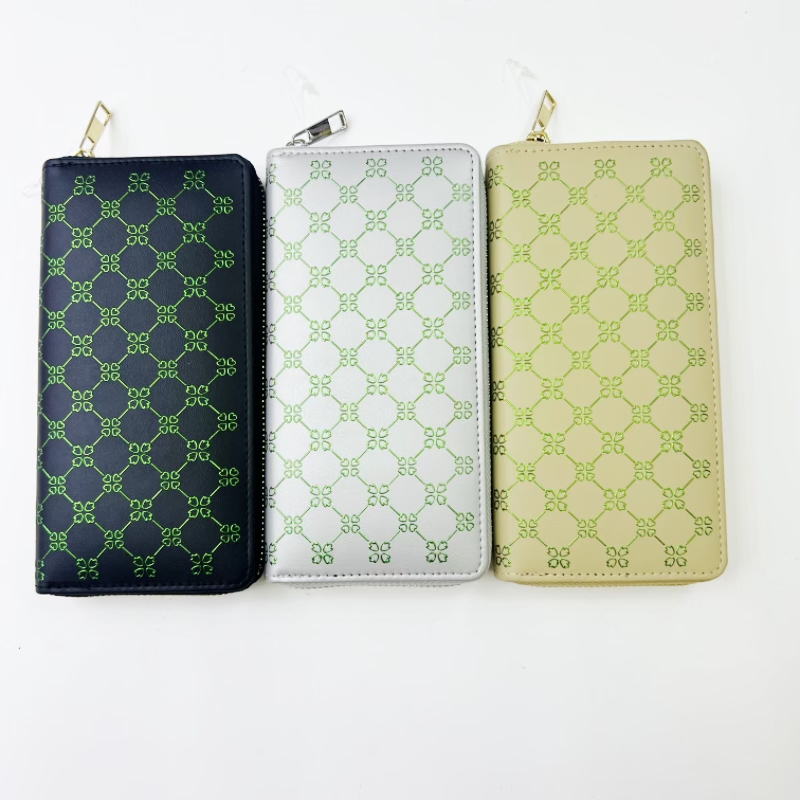 Yiwu factory offers a variety of single-color selectable single-bag quilted wallets, high-quality European and American popular mobile phone cases, large-capacity card cases, color-blocking mobile phone cases, Halloween gift printed wallets