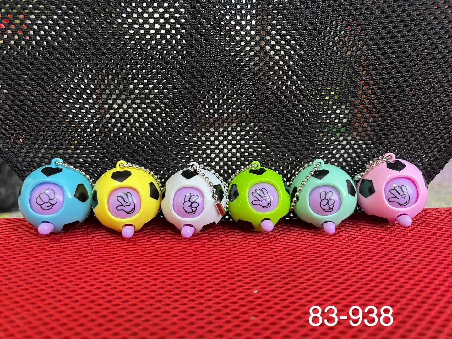 Children's toys, cartoon football, face-changing toys, rock-paper-scissors, egg toys, fun egg-shaped toys, eggshell mini gifts, gift toys