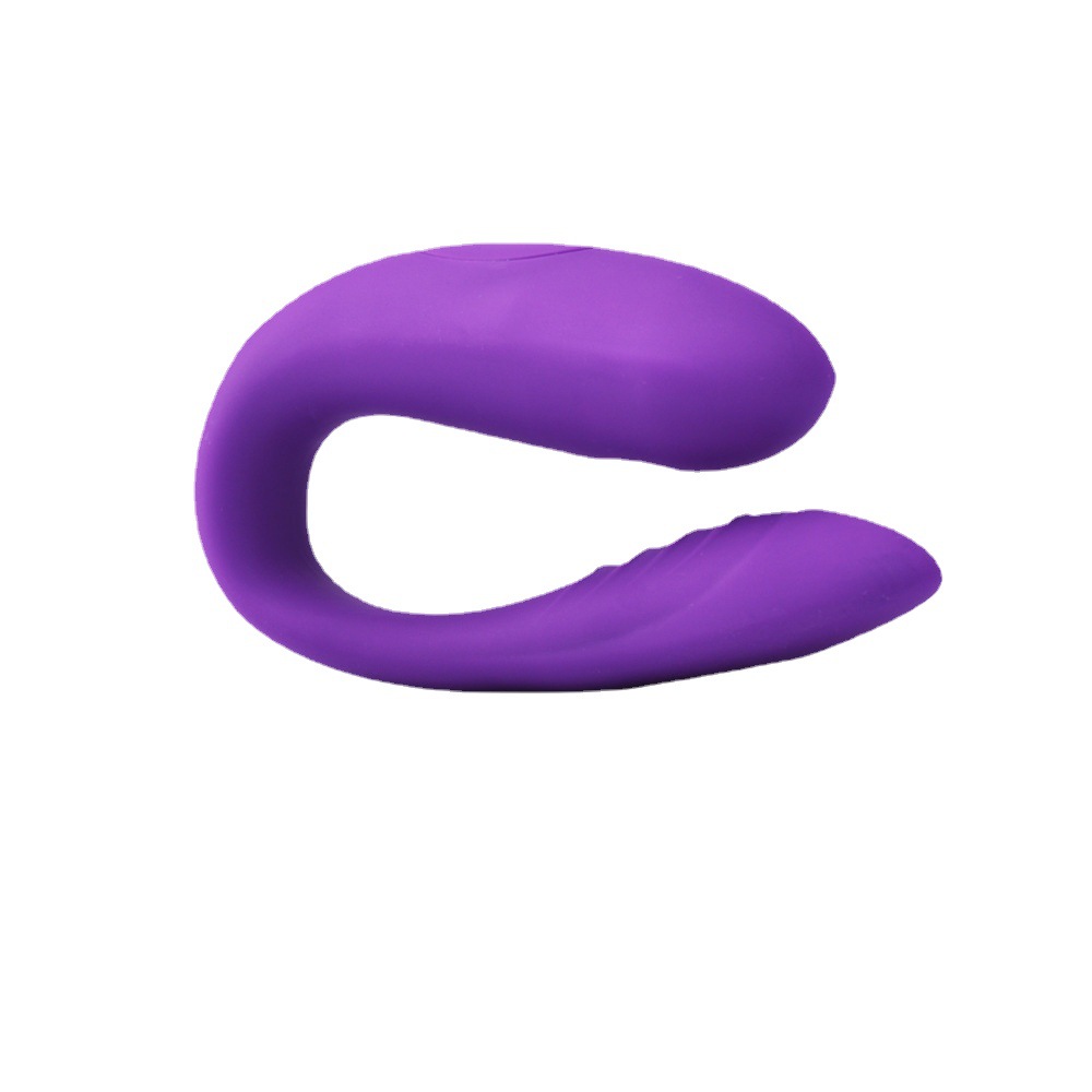 New foreign trade cross-border men and women share wireless remote control sucking device USB charging massage vibrator sex toys Item Picture