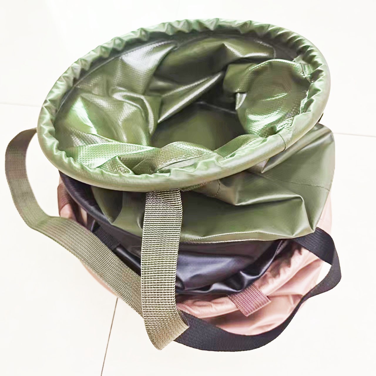 Outdoor eco-friendly, high-quality, multi-functional folding water bucket, portable storage, camping, picnic, fishing, water storage bucket, hand-held waterproof bucket, foot bath bucket Application Scenario