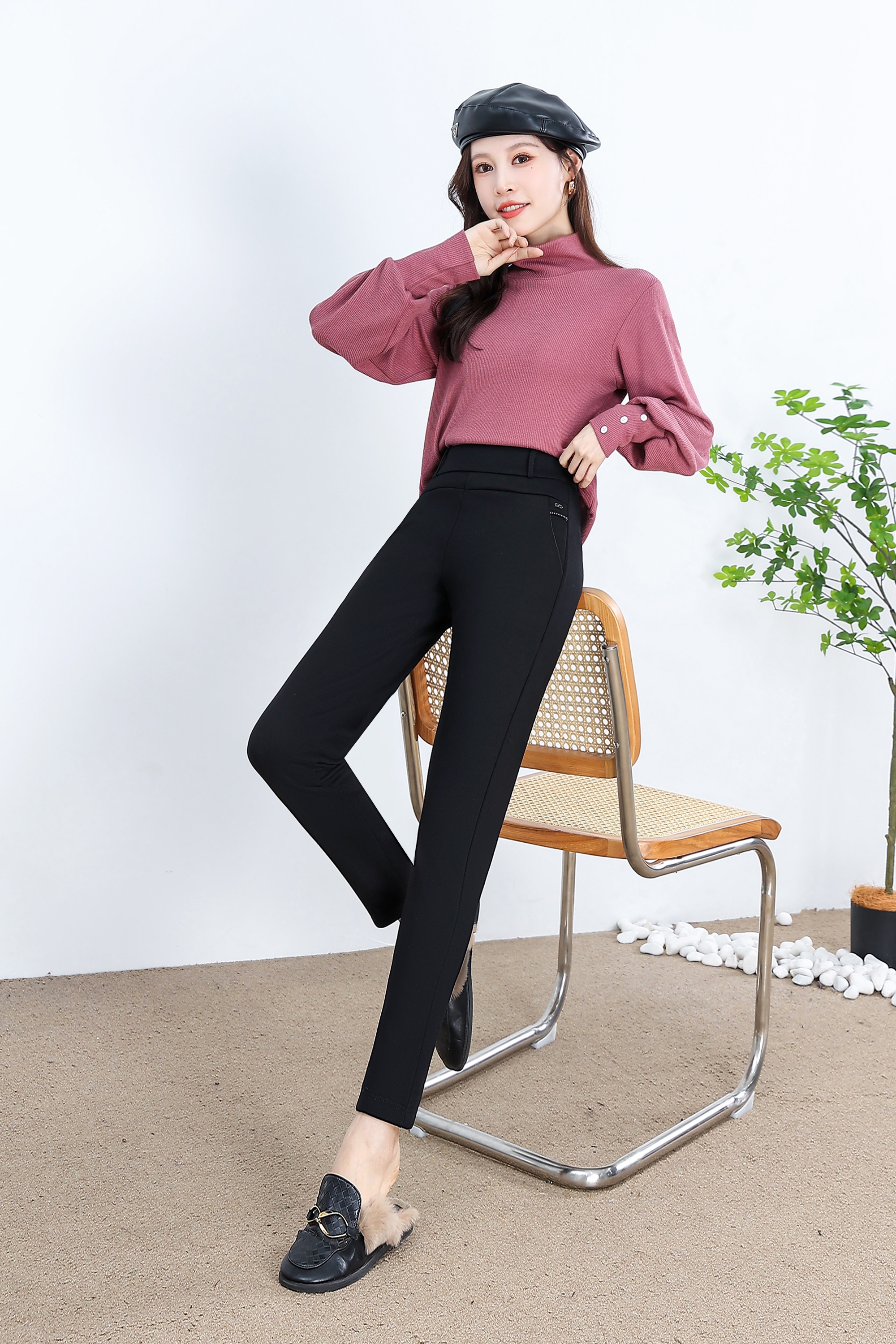 Women Plus Cashmere Autumn And Winter Warm Thick Brother Small Feet Pants Women's Winter Plus Cashmere Thick Wear High Waist Lean Elastic Shape Extra Thick Warm Cotton Long Johns details Picture