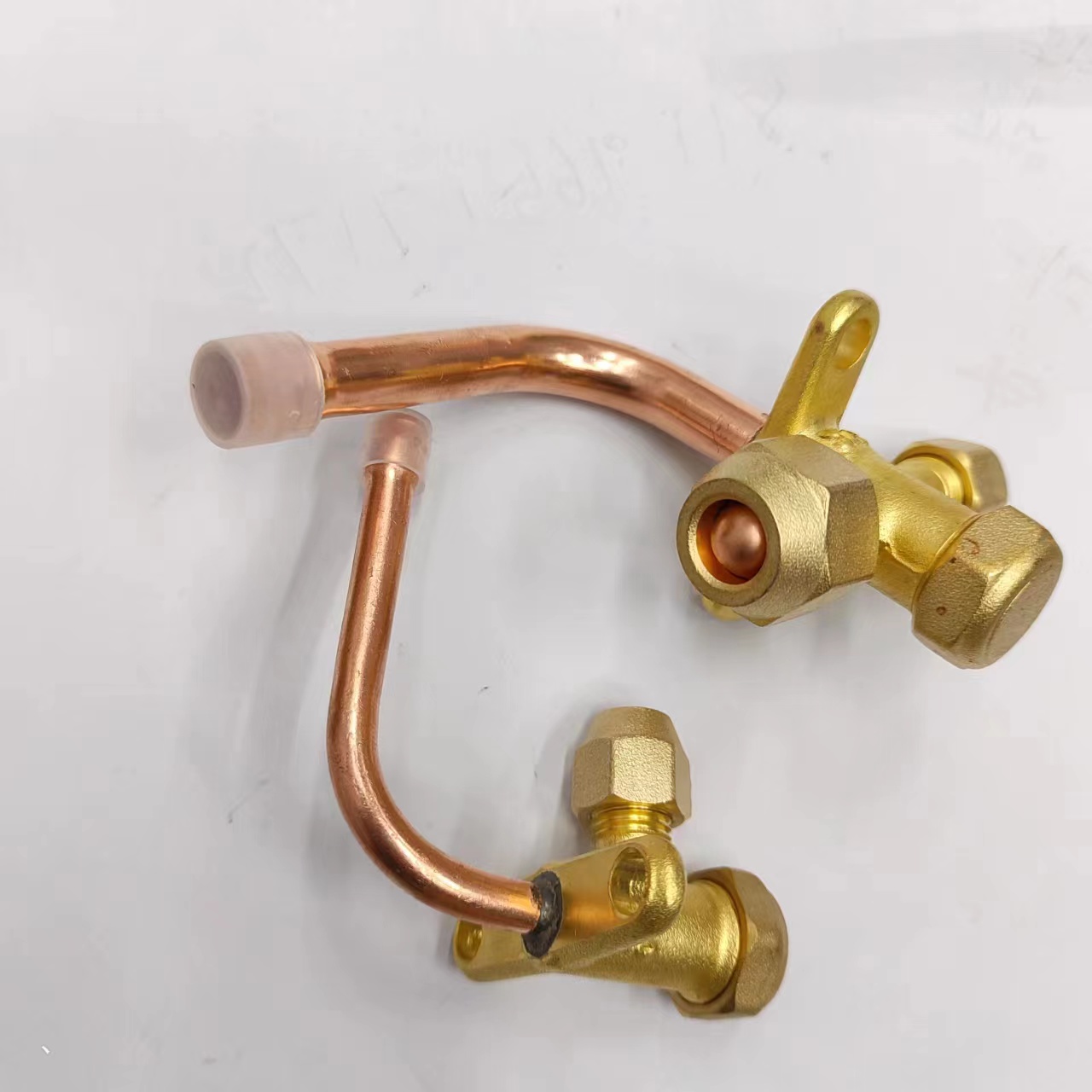 Refrigeración válvula de conmutación dividida válvula de globo de aire acondicionado válvula de tres vías soldadura máquina externa de frecuencia variable válvula de globo de tubo recto fluorado details Picture