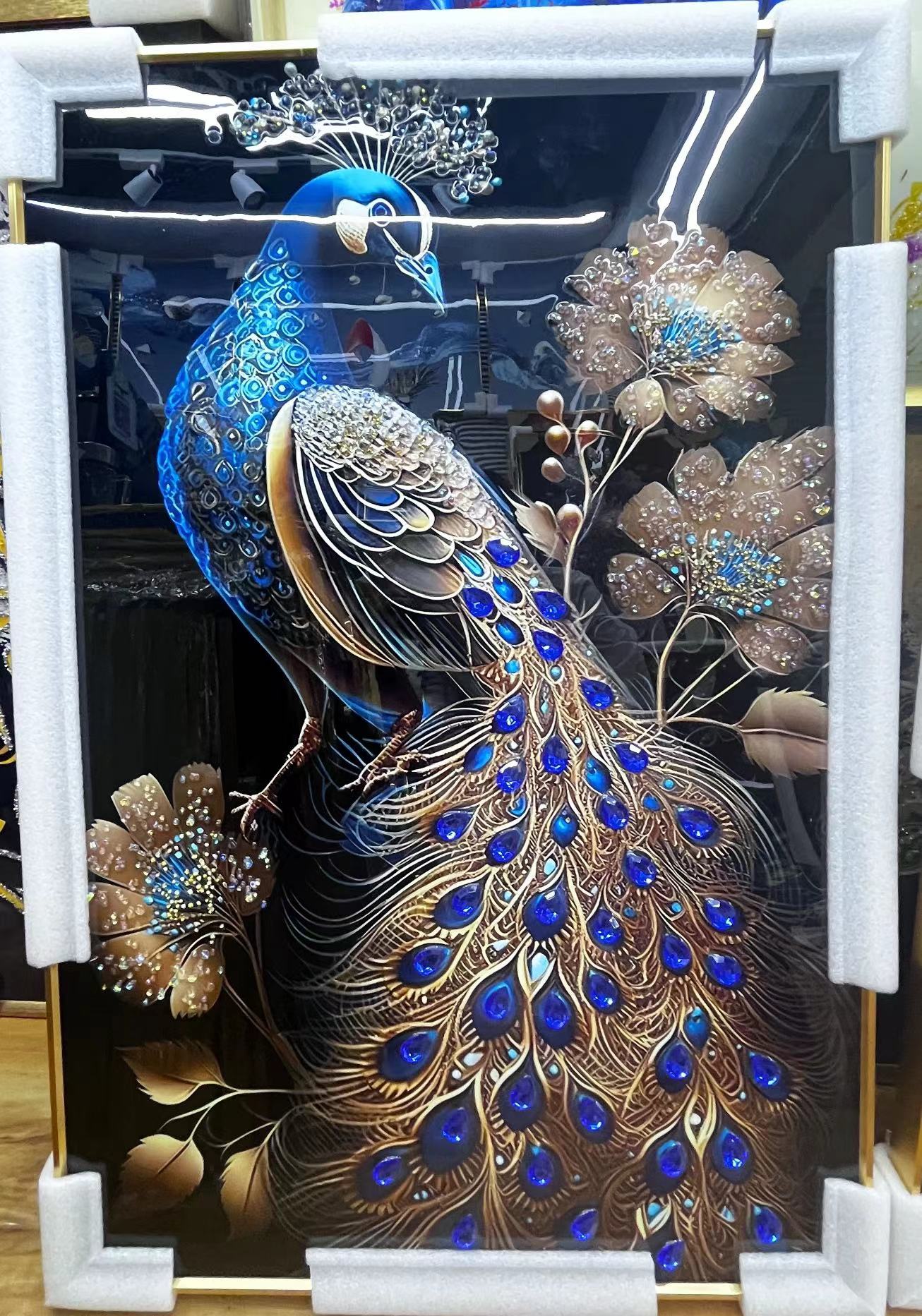    凤凰新中式孔雀图案玄关画现代简约挂画竖版现代简约北欧晶瓷画三幅联                         