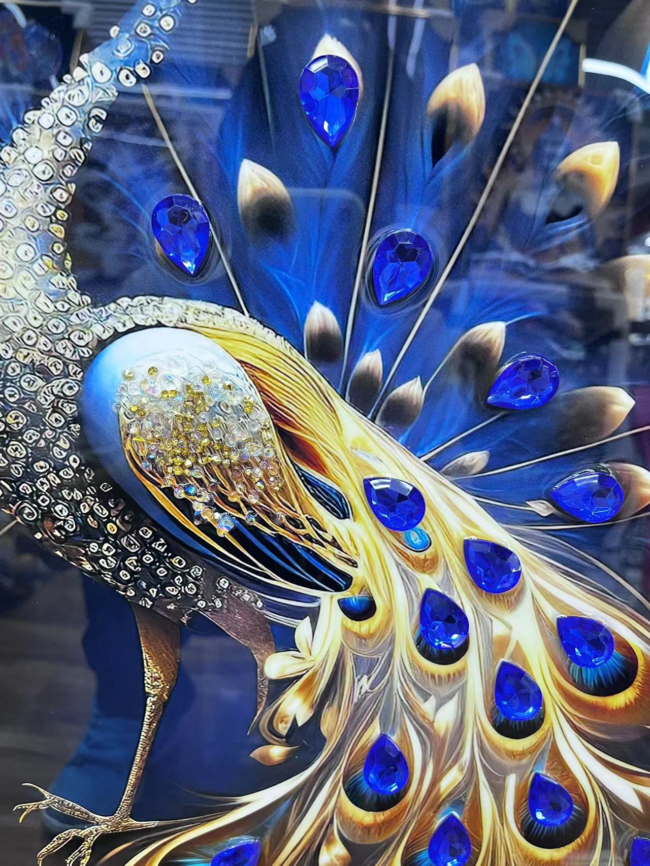 Three couplets of a new Chinese-style phoenix peacock pattern entrance painting, a modern and simple vertical hanging painting, and a modern and simple Nordic crystal porcelain painting Application Scenario