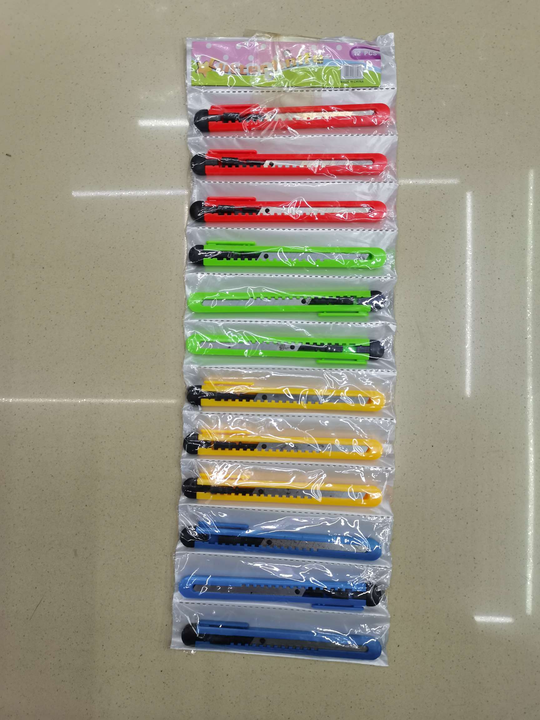 美工刀 小美工刀 迷你美工刀 开信刀 墙纸刀 五金工具 五金刀具 刀具剪具 木工刀 详情7