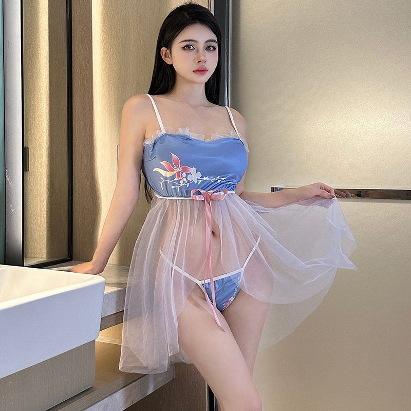 睡衣套装/情趣内衣/汉服白底实物图