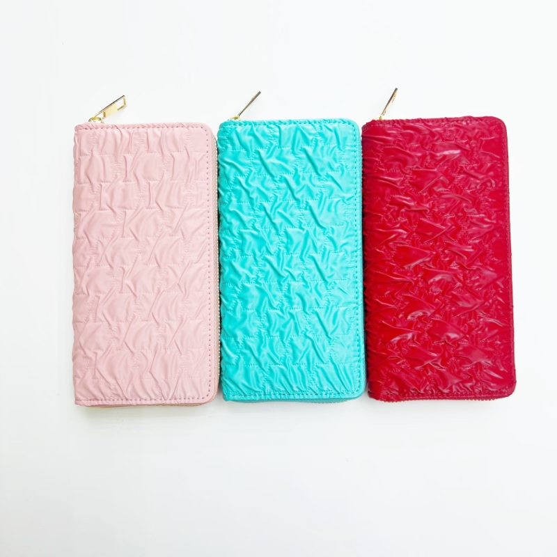 Yiwu fábrica nueva venta caliente tratamiento especial material billetera de alta calidad venta caliente en europa y américa bolsa de teléfono móvil tarjeta de gran capacidad multicolor tarjeta de color opcional regalo de navidad