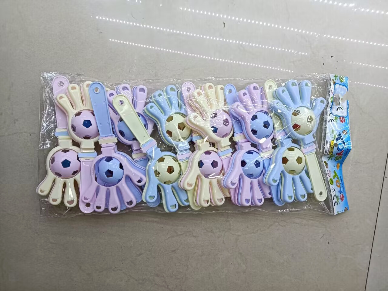 摇铃玩具小手掌带摇铃16.5CM