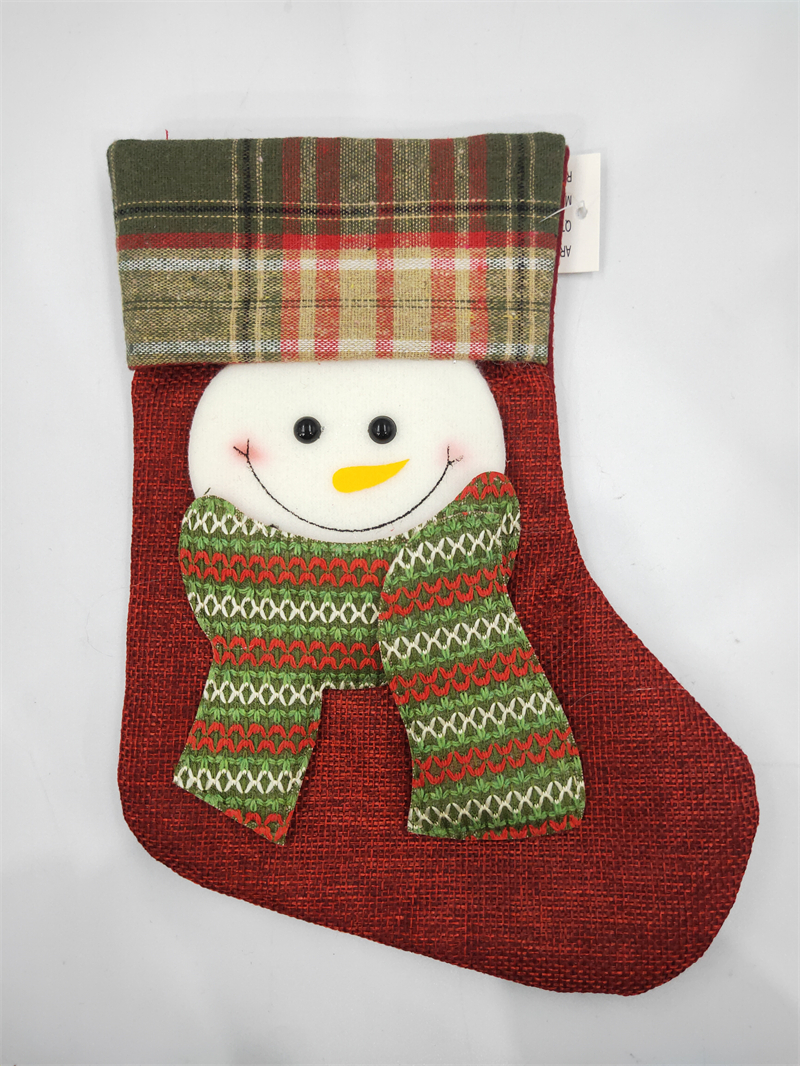 Cheung Chau Christmas Linen Border Stocking Gift Bag Snowman Claus Stocking Candy Ornament Gift Bag Application Scenario