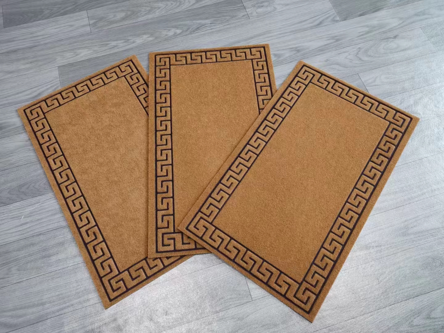 Thick PVC base thick-thread imitation coconut palm two-color embossed floor mat, rubbing mat, door mat, foot mat, indoor mat, household mat, and mud scraper mat, 6mm thick, 45*75CM in size, with multiple patterns to choose from Item Picture