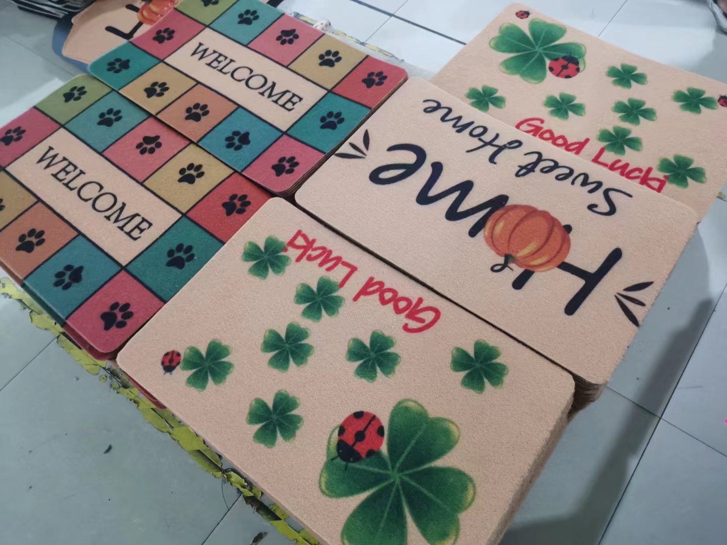 Thick PVC base imitation coconut palm printed floor mat, rubbing mat, door mat, foot mat, indoor mat, household mat, and mud scraper mat. The thickness is 6mm, and the dimensions are 38*58CM/43*73/48*78CM details Picture