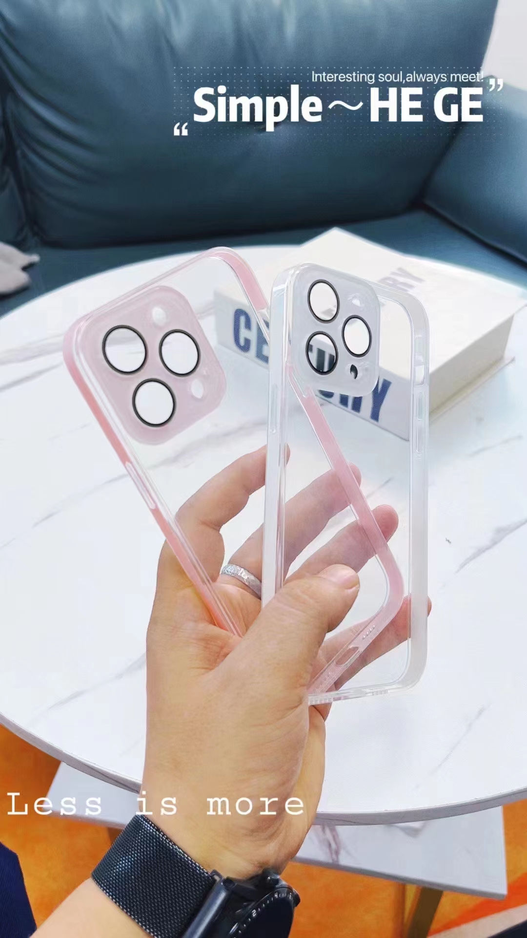 The crystal lens is fully covered with an acrylic phone case Specification image