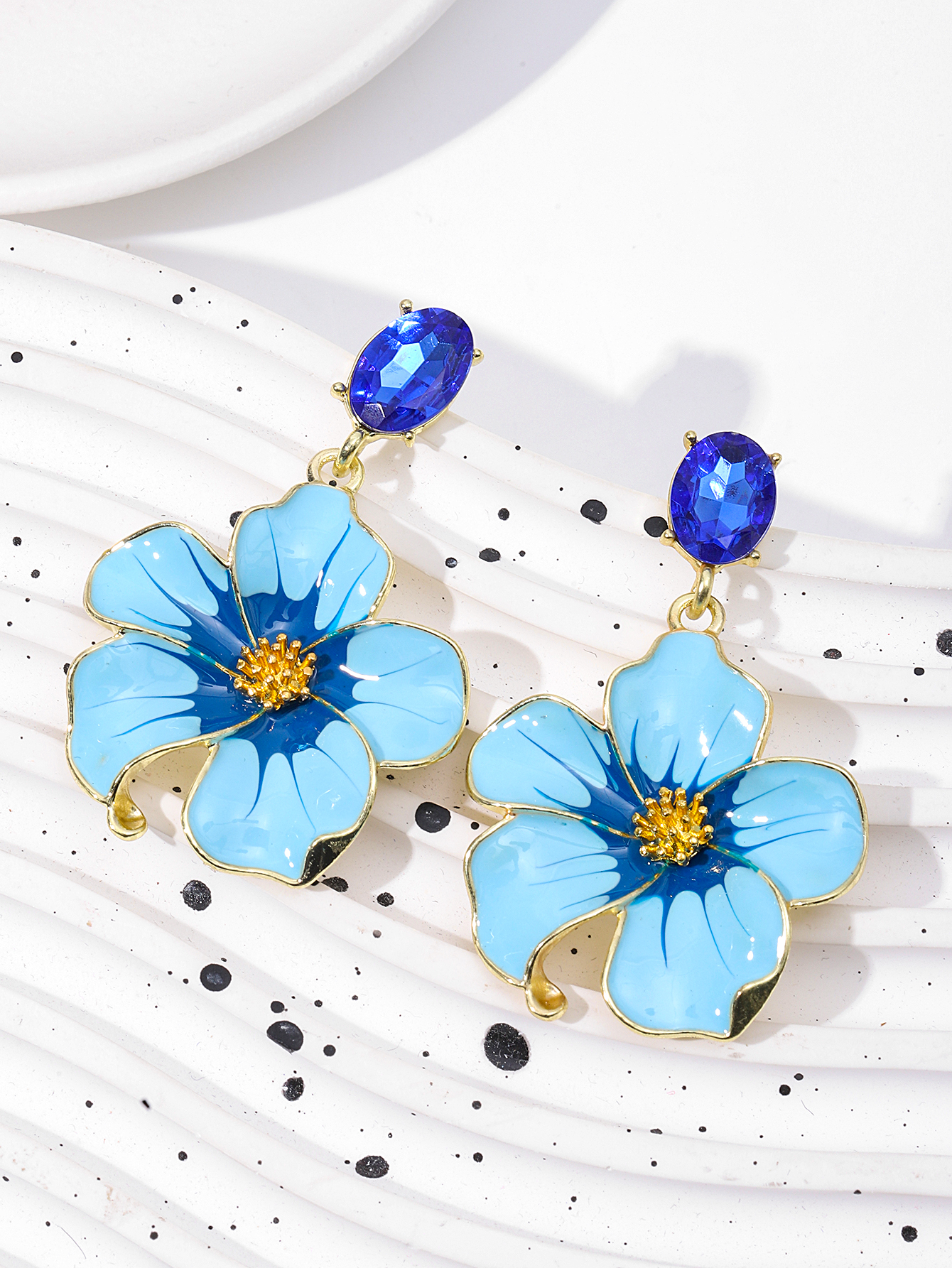 New European and American fashionable, simple and elegant floral trendy women's alloy oil drip and diamond set peach blossom women's earrings cross-border jewelry Item Picture