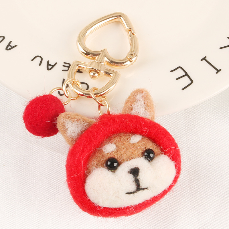 新款小红帽羊毛毡柴犬合金汽车钥匙扣挂件可爱卡通小狗挂件情侣包包装饰                           