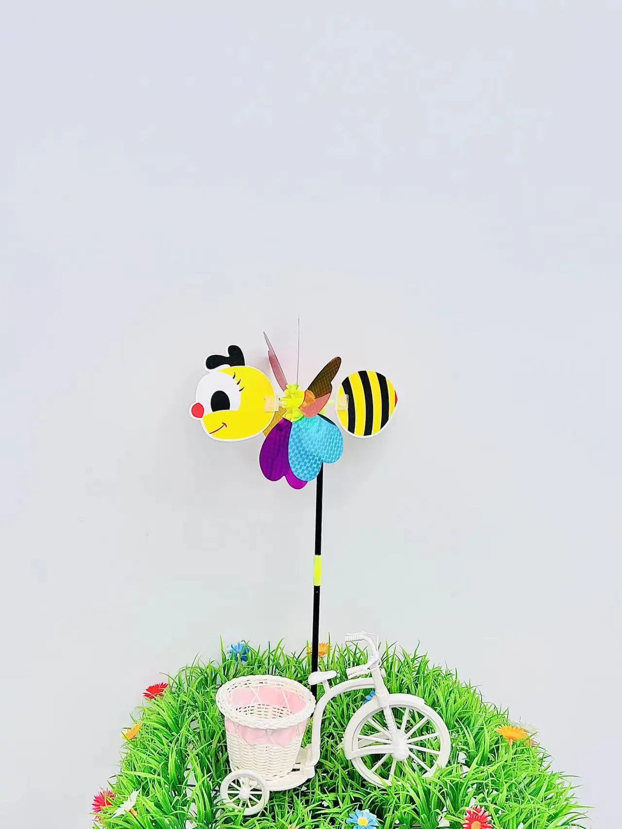 New cartoon animal three-dimensional seven-color sequined tail windmills, children's outdoor toys, festival gifts, park stalls detail image 7