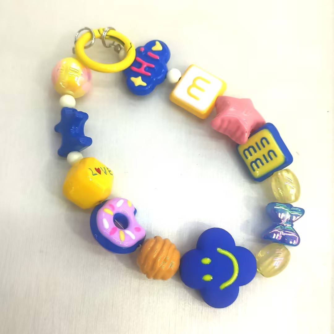 Original blue and yellow color-blocking candy phone chain, phone bead string, high-quality keychain, pearlescent phone pendant Specification image