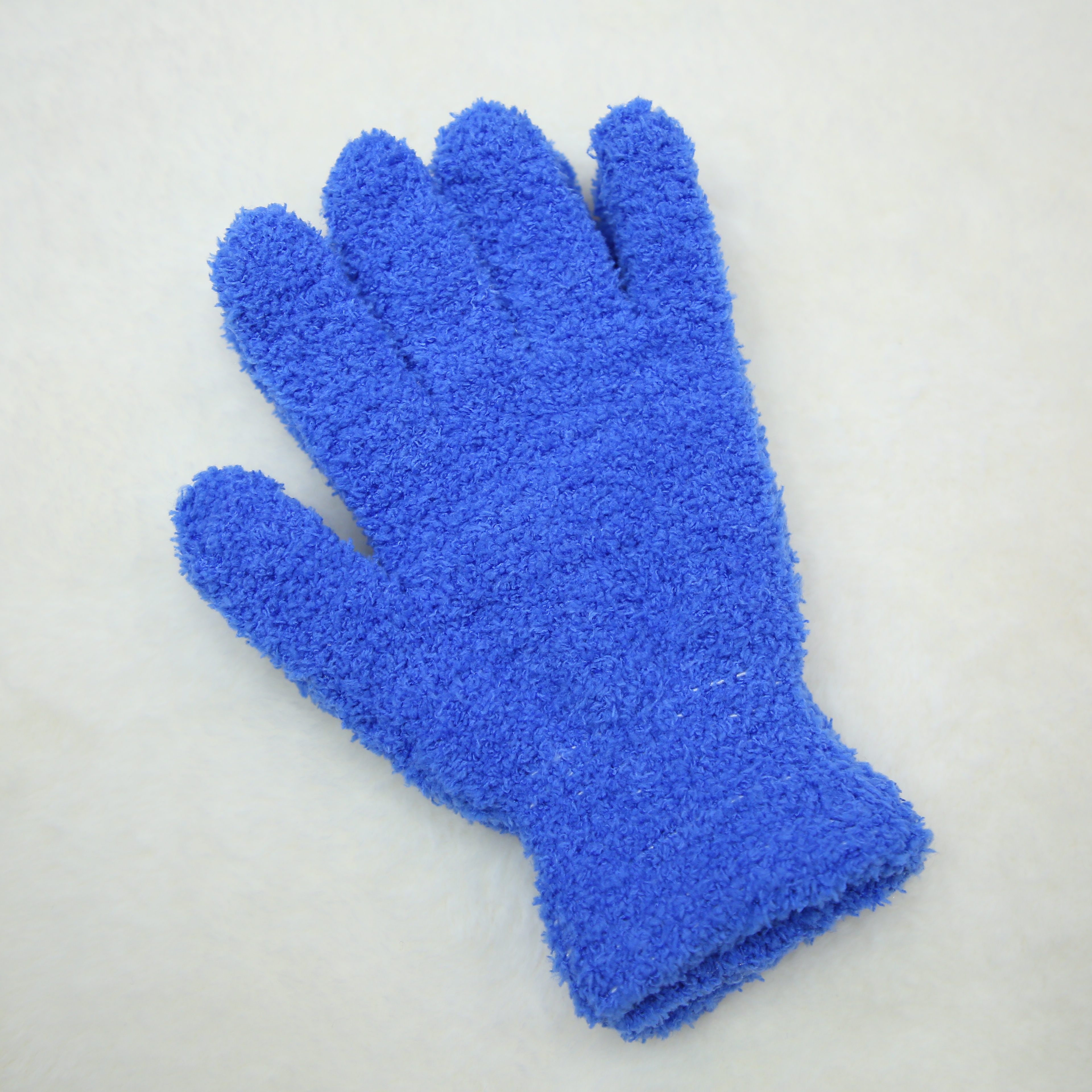 Wholesale of men's and women's winter fleece and thickened cold-proof cycling warm woolen horse knitted gloves details Picture
