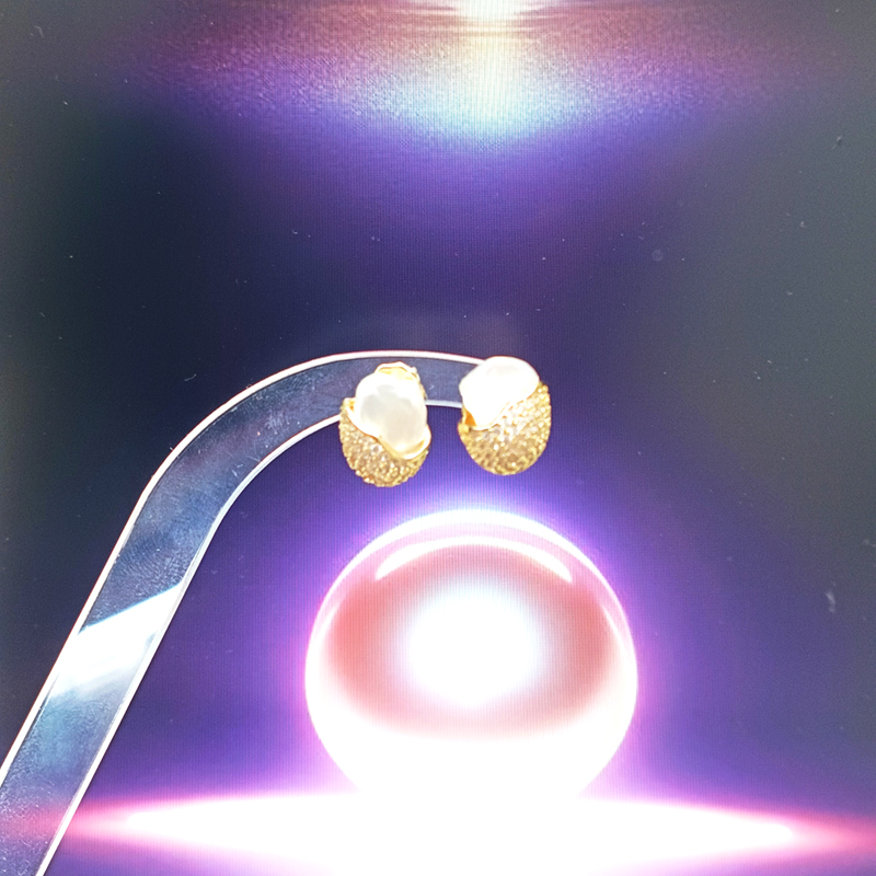 Yiwu Huibo Baodi 068153 Copper plated 14K gold freshwater pearl stud earrings Item Picture