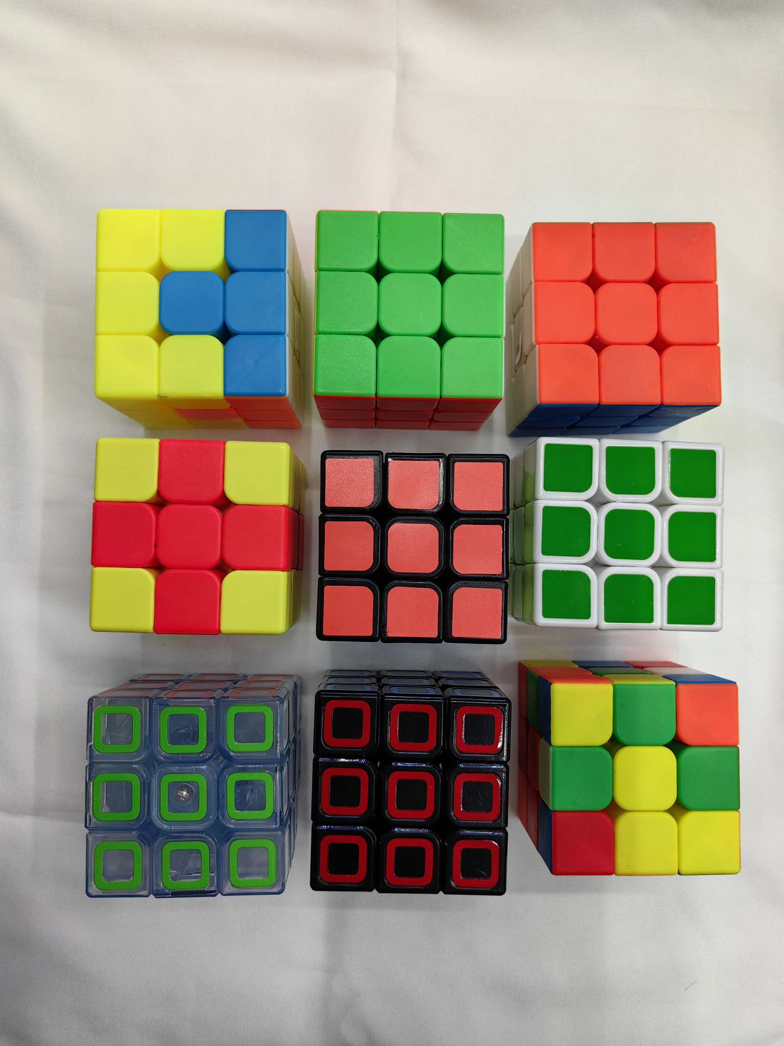           魔方圆柱三阶实色魔方详情3