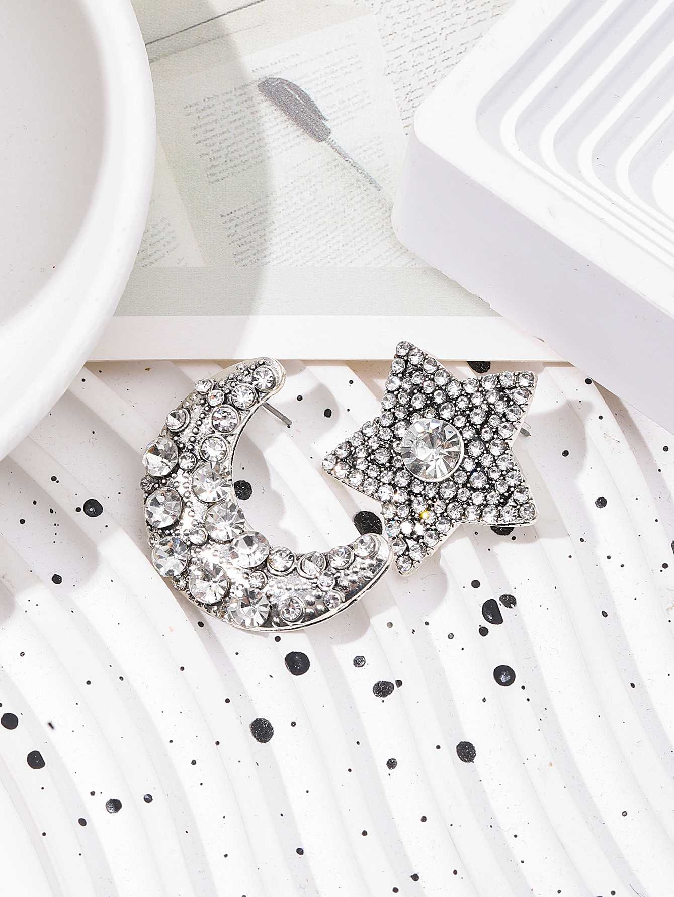 European and American cross-border jewelry Instagram simple and trendy five-pointed star moon asymmetrical diamond-encrusted women's stud earrings Item Picture