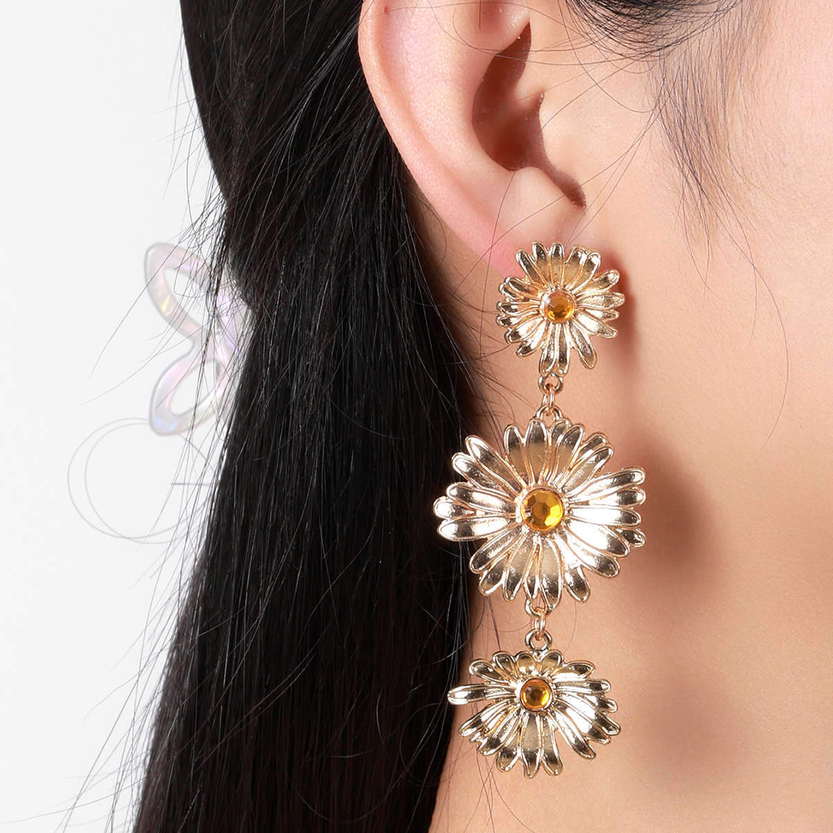 European and American sunflower long flower earrings, exaggerated multi-layer metallic alloy flower ladies' stud earrings details Picture