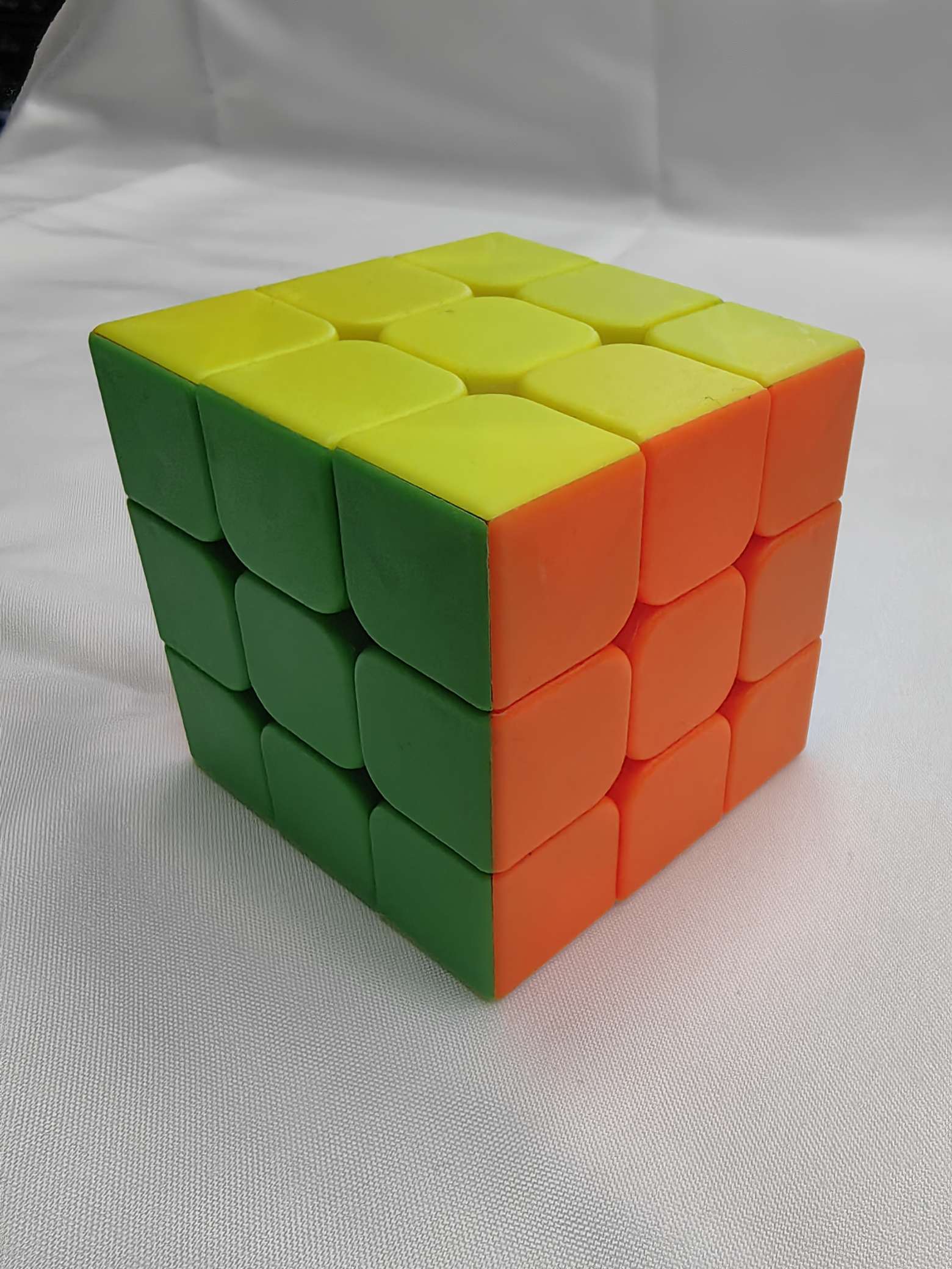 智力魔方实物图