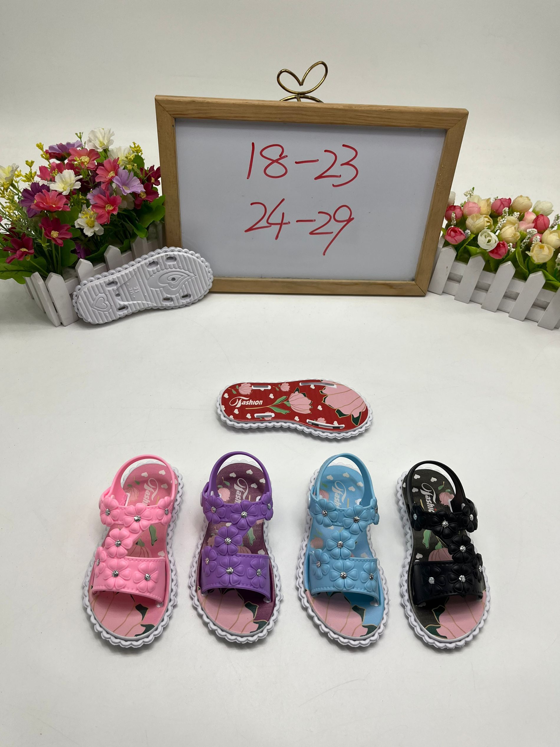 New soft-soled, flat-bottomed summer fashion decoration, versatile one-shoulder sandals, men's and women's beach sandals for foreign trade Item Picture