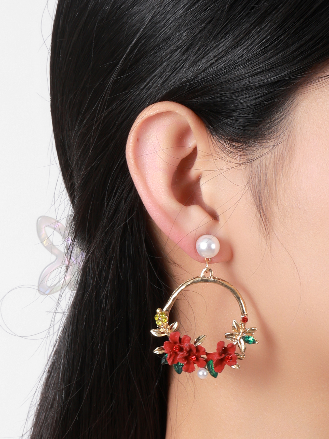 The sweet soft clay pearl women's stud earrings with the same flower-shaped design as the Korean Instagram influencer are a bestseller on AliExpress details Picture