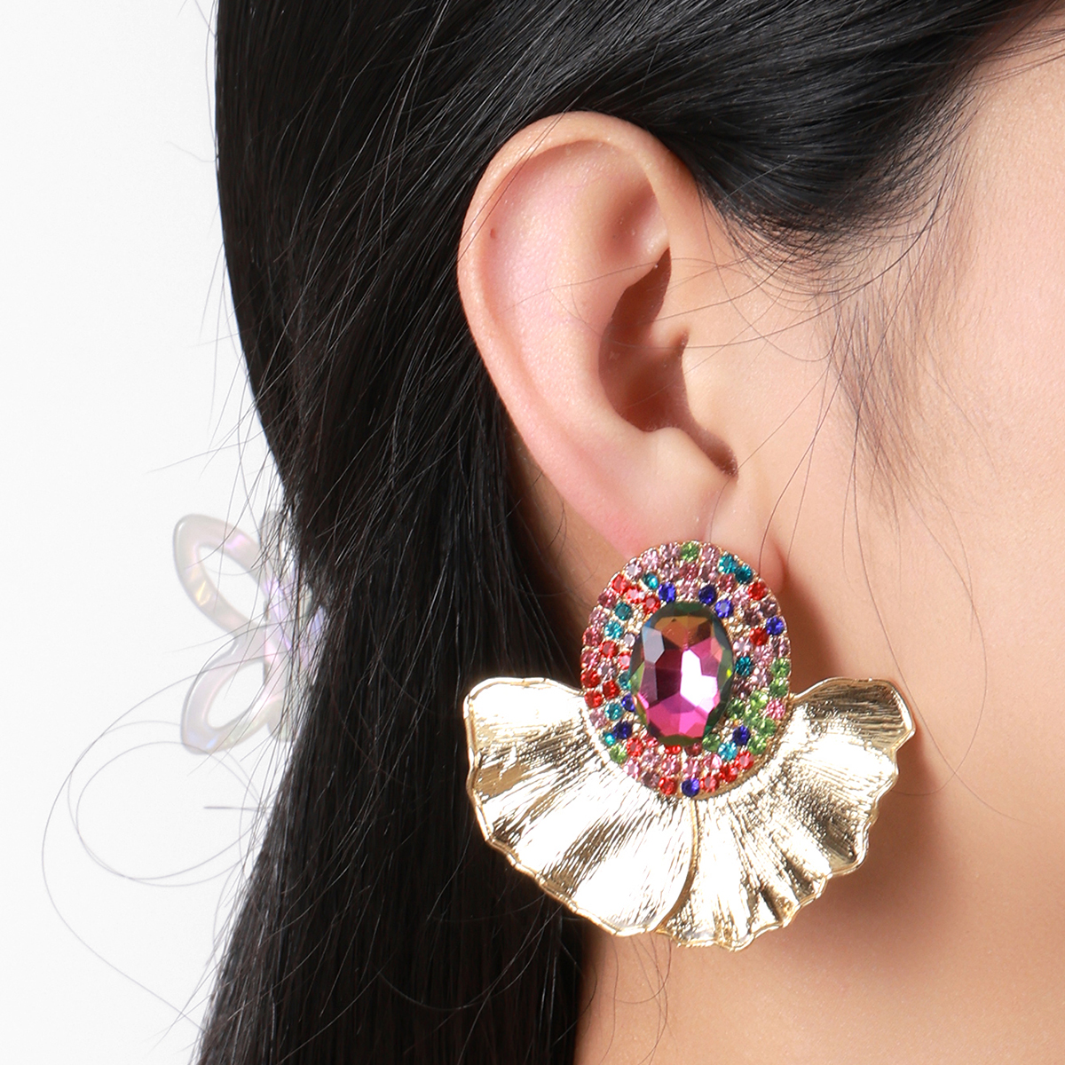 European and American exaggerated earrings, leaf and flower earrings, oval simple and individual, colorful fan-shaped glass diamond-encrusted alloy ladies' earrings