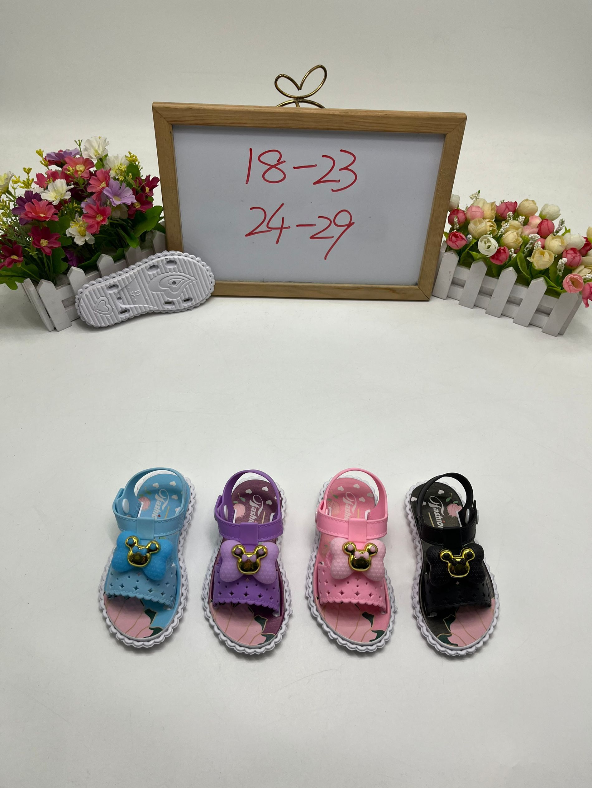 New soft-soled, flat-bottomed summer fashion decoration, versatile one-shoulder sandals, men's and women's beach sandals for foreign trade Specification image