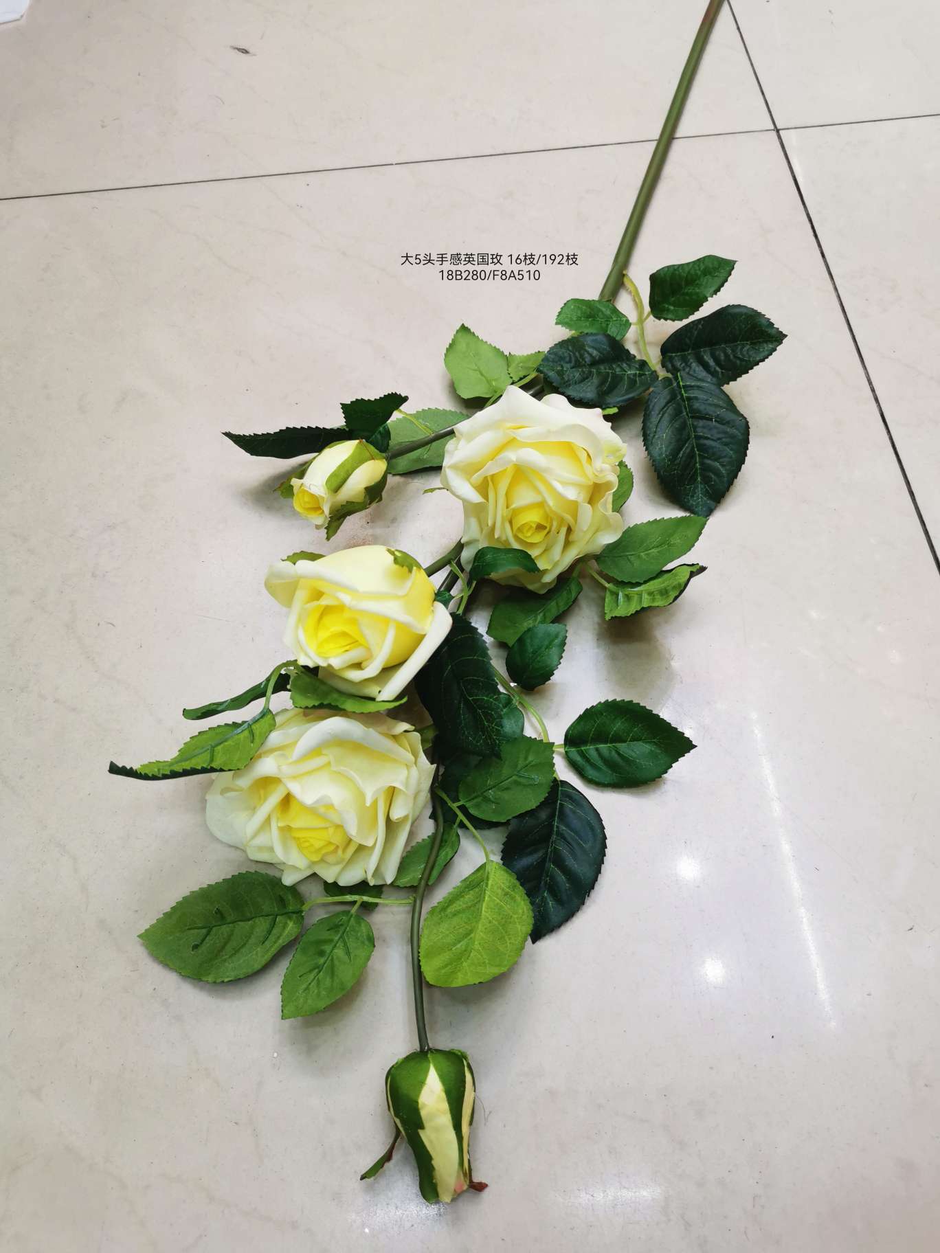 Hand-held moisturizing rose, 5-head single stem, high-end artificial flower arrangement, artistic flower, artificial flower, hand-held fabric, rubber fabric, hand-held fabric, fresh flower feel, rose artificial flower detail image 5